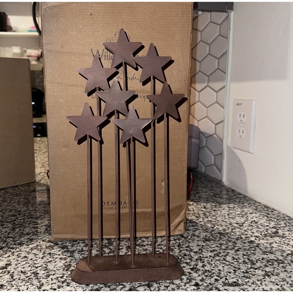 DEMDACO Susan Lordi Willow Tree Metal Star Backdrop for Nativity w/ Box